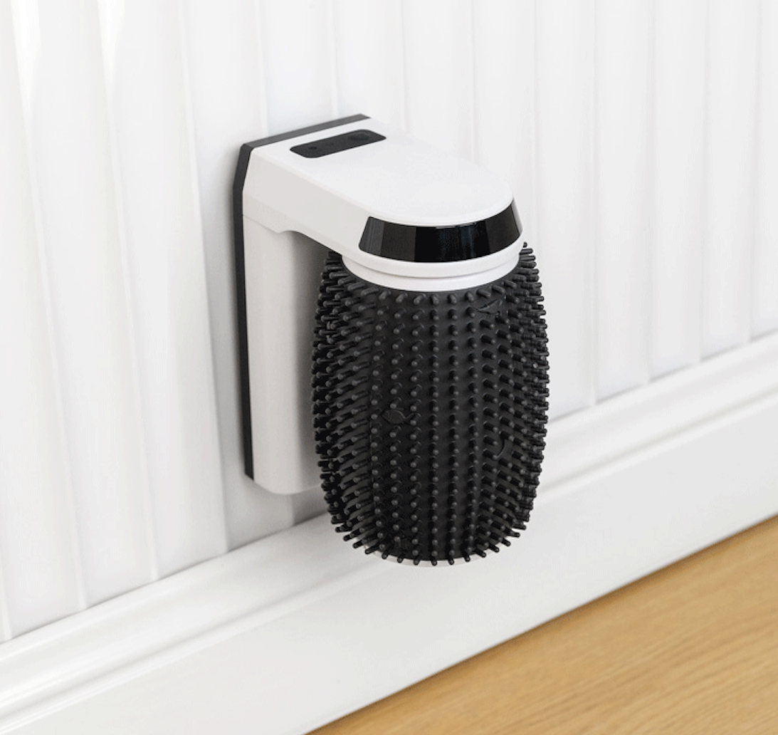 Automatic brush
